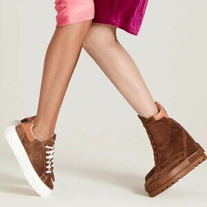 Casadei Sneakers "EUC"